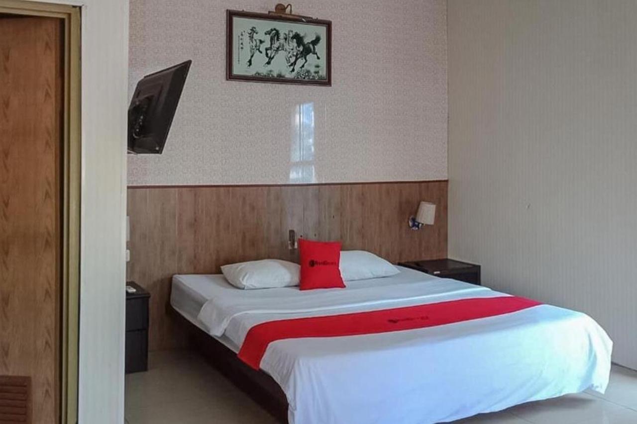 Reddoorz @ Sorong City Center Exteriör bild