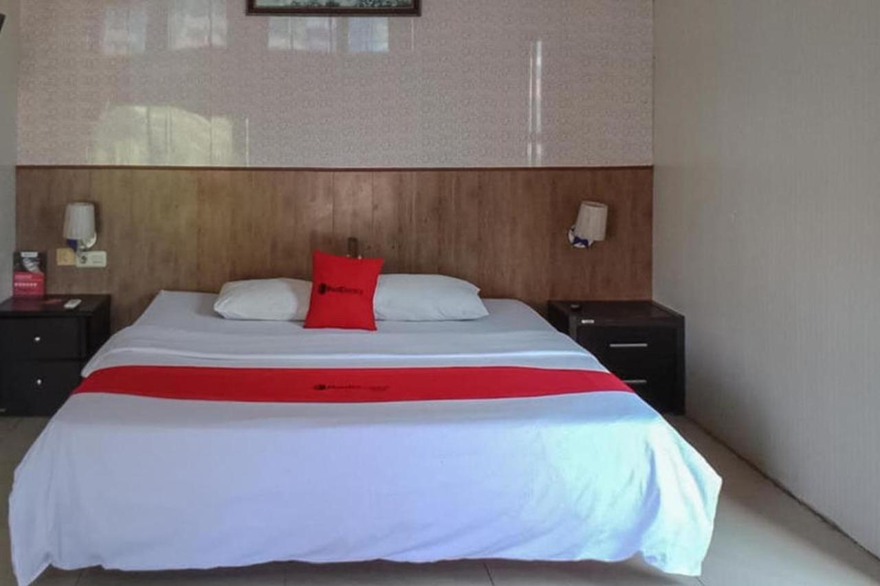Reddoorz @ Sorong City Center Exteriör bild